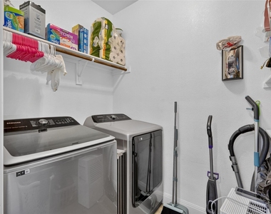 1722 Oak Glen Drive - Photo Thumbnail 17