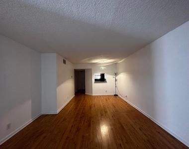 21904 Lake Forest Circle - Photo Thumbnail 13
