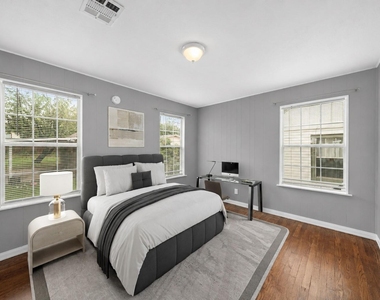 3324 W Clarendon Drive - Photo Thumbnail 3