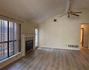 6804 Moccasin Drive - Photo Thumbnail 1