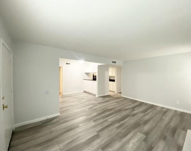 12816 Midway Road - Photo Thumbnail 1