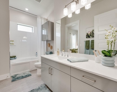 8217 Idyllic Avenue - Photo Thumbnail 7