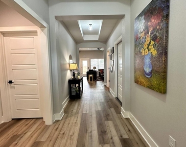 4914 Dry Creek Road - Photo Thumbnail 2
