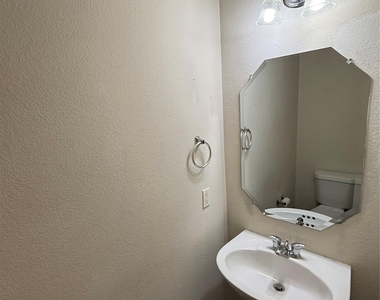 1740 Hidden Brook Drive - Photo Thumbnail 18