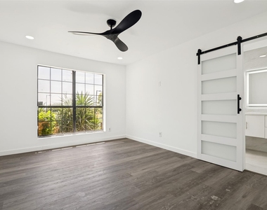 5801 Lake Hubbard Parkway - Photo Thumbnail 6