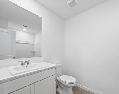 6509 Glade Street - Photo Thumbnail 17