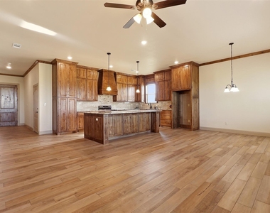265 Delatorre Street - Photo Thumbnail 3