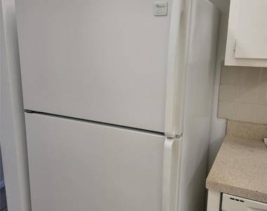 1820 N 81st Avenue - Photo Thumbnail 5