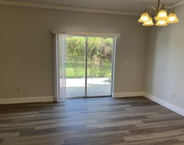 651 S Swinton Avenue - Photo Thumbnail 3