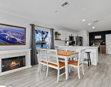 5032 Se Flounder Avenue - Photo Thumbnail 5
