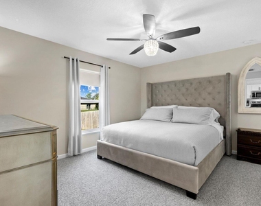 5032 Se Flounder Avenue - Photo Thumbnail 10