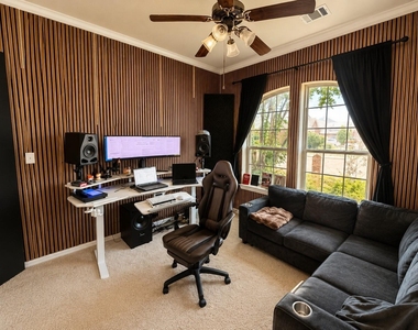 7015 Chackbay Lane - Photo Thumbnail 4