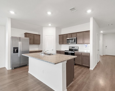 1000 Homestead Lane - Photo Thumbnail 5