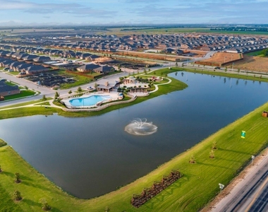 1000 Homestead Lane - Photo Thumbnail 26