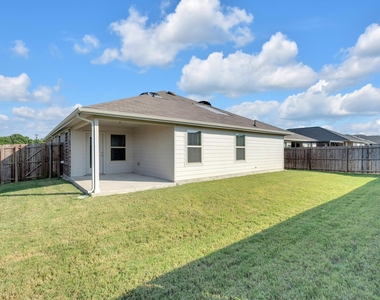 1000 Homestead Lane - Photo Thumbnail 21