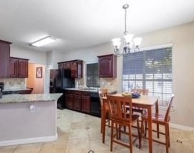 1206 Mill Spring Drive - Photo Thumbnail 9