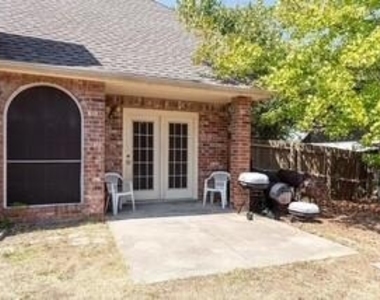 1206 Mill Spring Drive - Photo Thumbnail 31