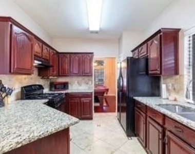 1206 Mill Spring Drive - Photo Thumbnail 14
