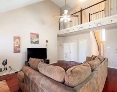 1206 Mill Spring Drive - Photo Thumbnail 8