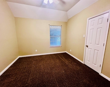 1206 Mill Spring Drive - Photo Thumbnail 29