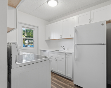 800 Lighthouse Drive - Photo Thumbnail 2