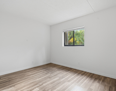800 Lighthouse Drive - Photo Thumbnail 4