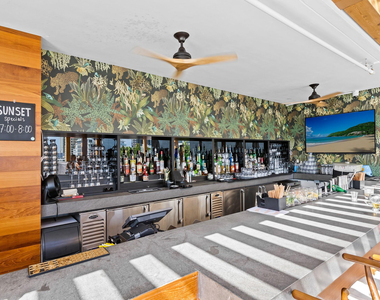401 N Birch Road - Photo Thumbnail 16
