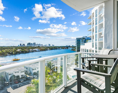 401 N Birch Road - Photo Thumbnail 8