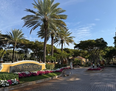 123 Yacht Club Way - Photo Thumbnail 11