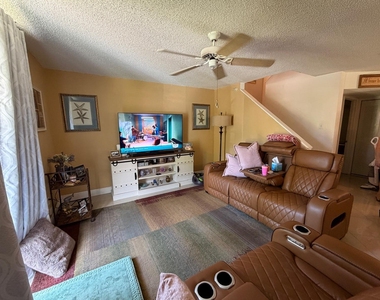 123 Yacht Club Way - Photo Thumbnail 2