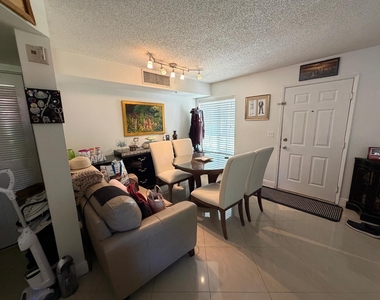 123 Yacht Club Way - Photo Thumbnail 5