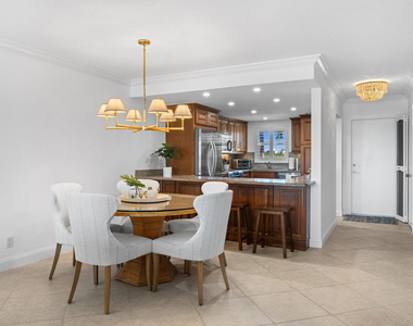 511 Bayshore Drive - Photo Thumbnail 4