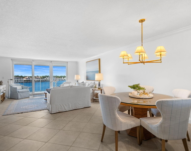 511 Bayshore Drive - Photo Thumbnail 2
