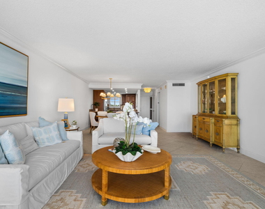 511 Bayshore Drive - Photo Thumbnail 6