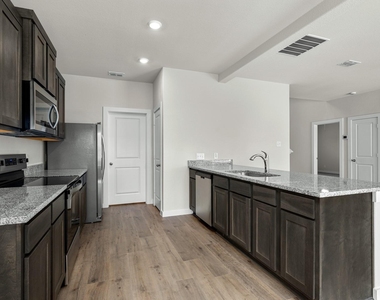 1702 Paul Drive - Photo Thumbnail 2
