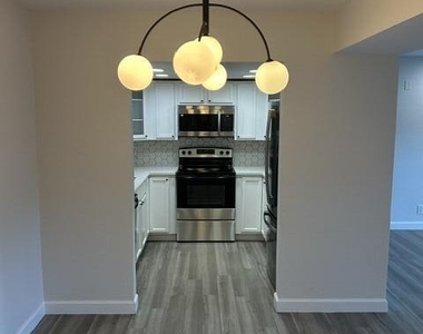 10330 N Military Trail - Photo Thumbnail 5