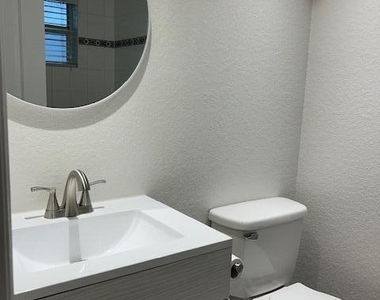 10330 N Military Trail - Photo Thumbnail 9