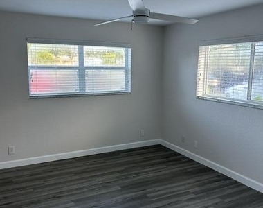 10330 N Military Trail - Photo Thumbnail 8