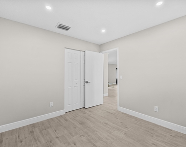 265 Sw Dalton Circle - Photo Thumbnail 16