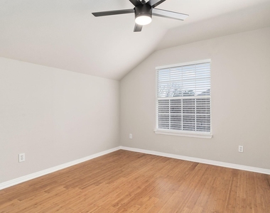 7849 Lake Meredith Way - Photo Thumbnail 18