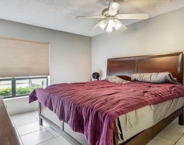 2355 Sw 15th - Photo Thumbnail 7