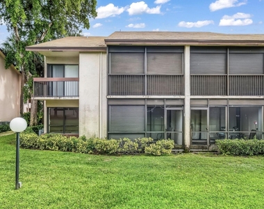 2355 Sw 15th - Photo Thumbnail 3