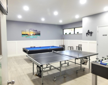2226 N Cypress Bend Drive - Photo Thumbnail 33
