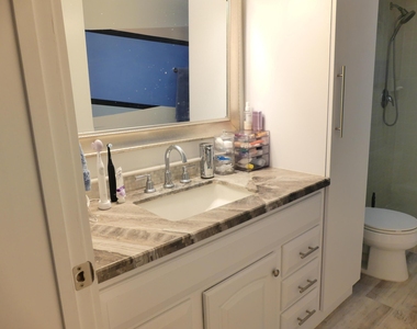 2226 N Cypress Bend Drive - Photo Thumbnail 13