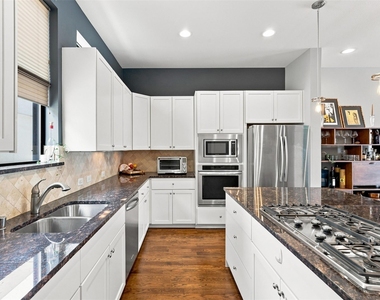 1114 S Adams Street - Photo Thumbnail 17