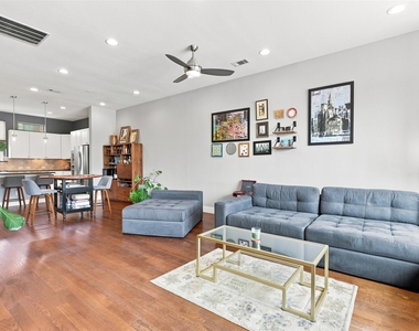 1114 S Adams Street - Photo Thumbnail 24