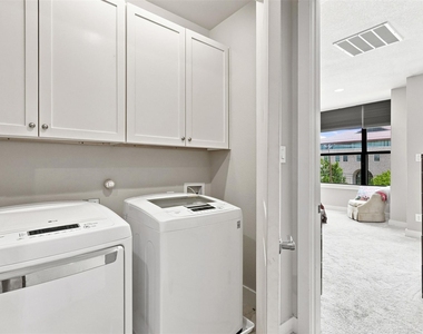 1114 S Adams Street - Photo Thumbnail 28
