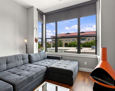 1114 S Adams Street - Photo Thumbnail 27