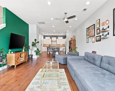 1114 S Adams Street - Photo Thumbnail 25