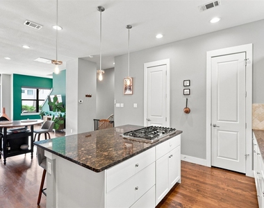 1114 S Adams Street - Photo Thumbnail 13